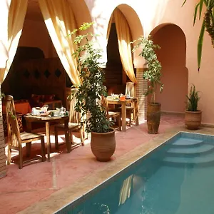 *** Riad Azenzer Maroc